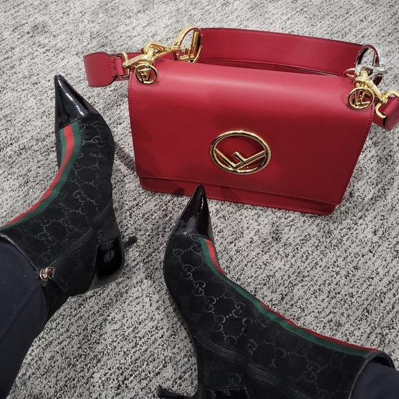 *SOLD* Fendi Kan I F Shoulder Bag - Picture 13 of 14